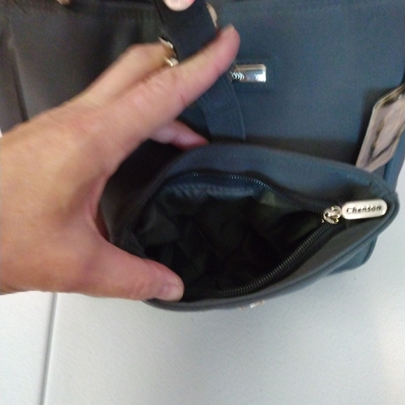 Chenson gray microfiber shoulder bag NWT has a zipper pocket in front - Picture 7 of 9